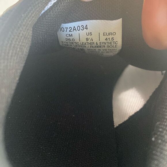 ASICS Gel Rocket Women’s Black/White Indoor Court Shoes Size 9.5 NWOT. - Picture 7 of 9